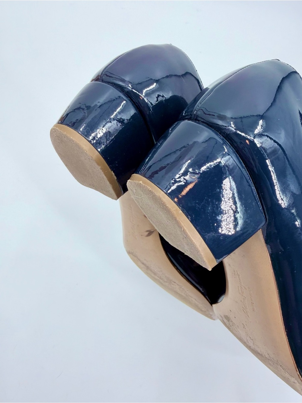Salvatore Ferragamo Women's Navy Patent Bow Block Heel Pumps - Picture 12 of 13